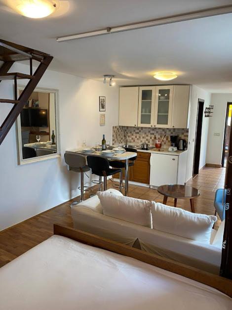 Ferienwohnung Studio Apartman Meli Poreč Exterior foto