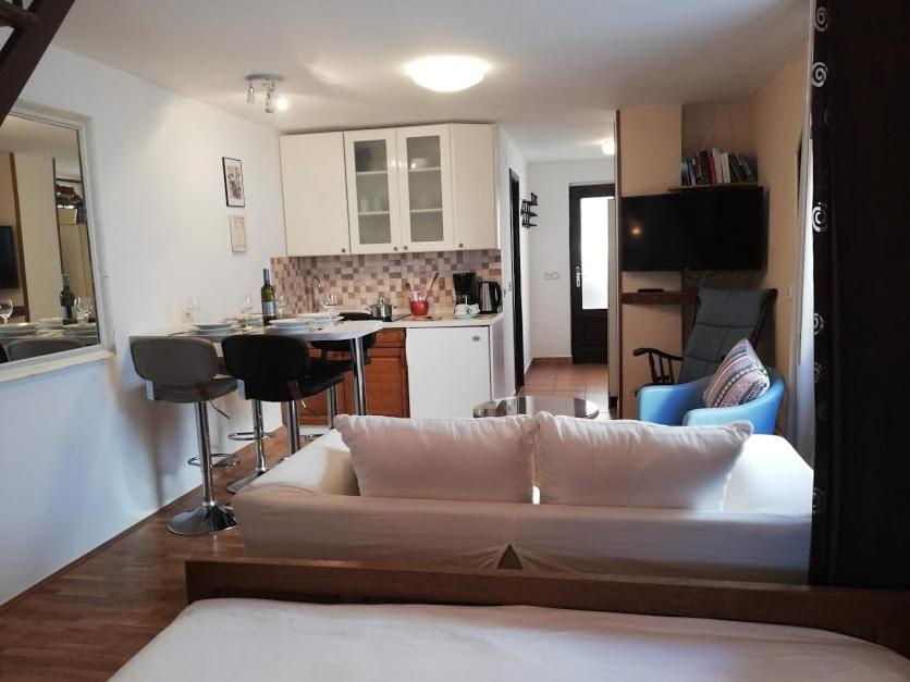 Ferienwohnung Studio Apartman Meli Poreč Exterior foto