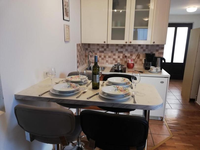Ferienwohnung Studio Apartman Meli Poreč Exterior foto